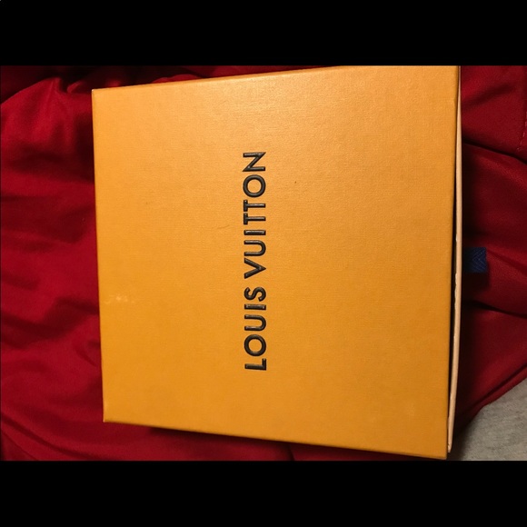 Louis Vuitton belt size 45 - Picture 2 of 5